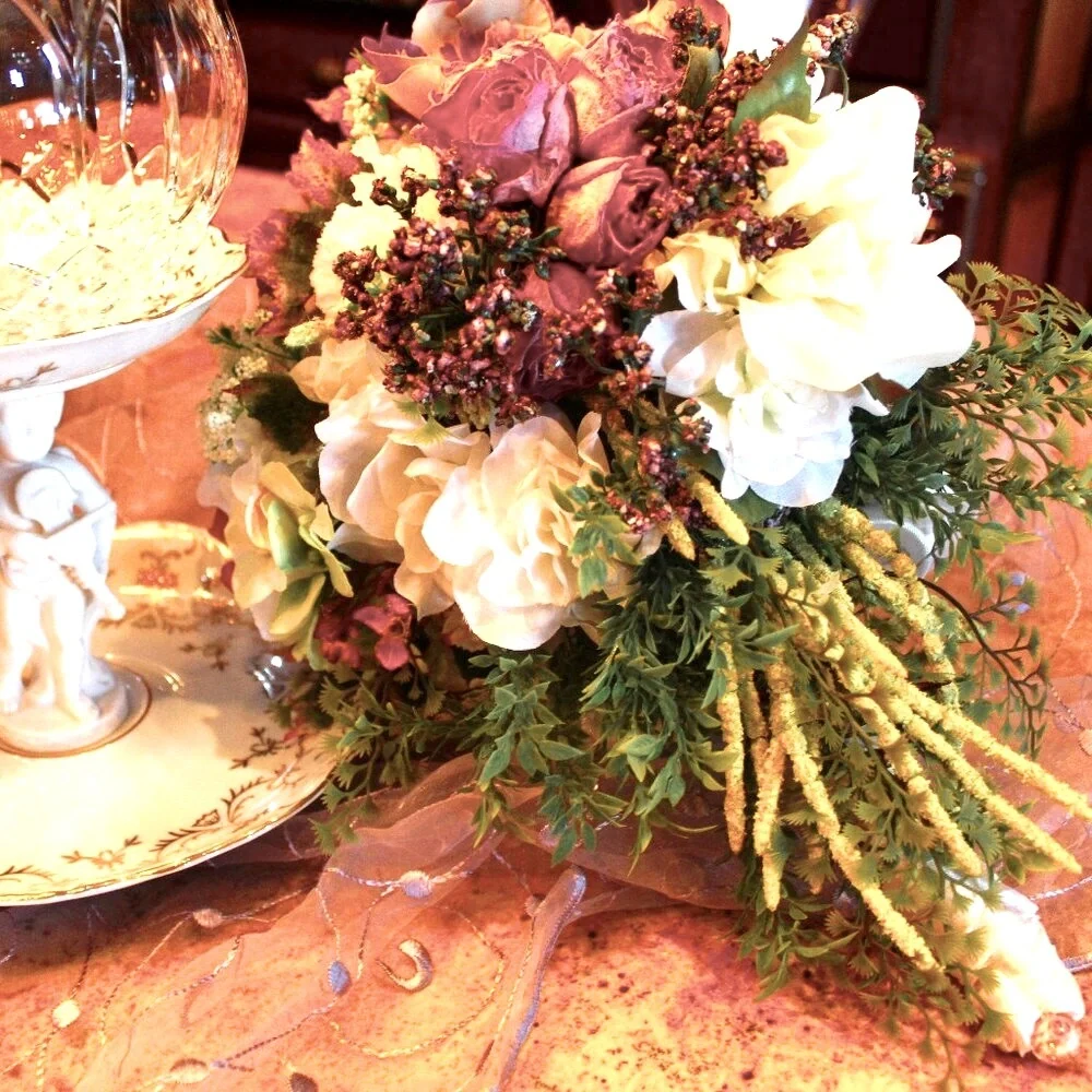 NWT ALEXANDRA'S ACCENTS Custom Designer Silk Floral Bouquet Bridal, Quinceanera